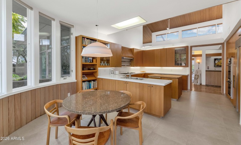 Kitchen with breakfast nook