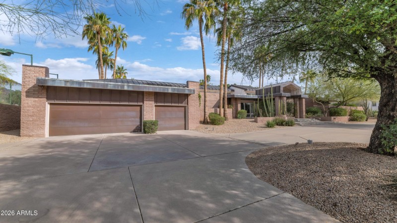 3 car garage