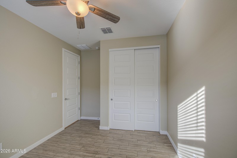 Bedroom 2-pic 2