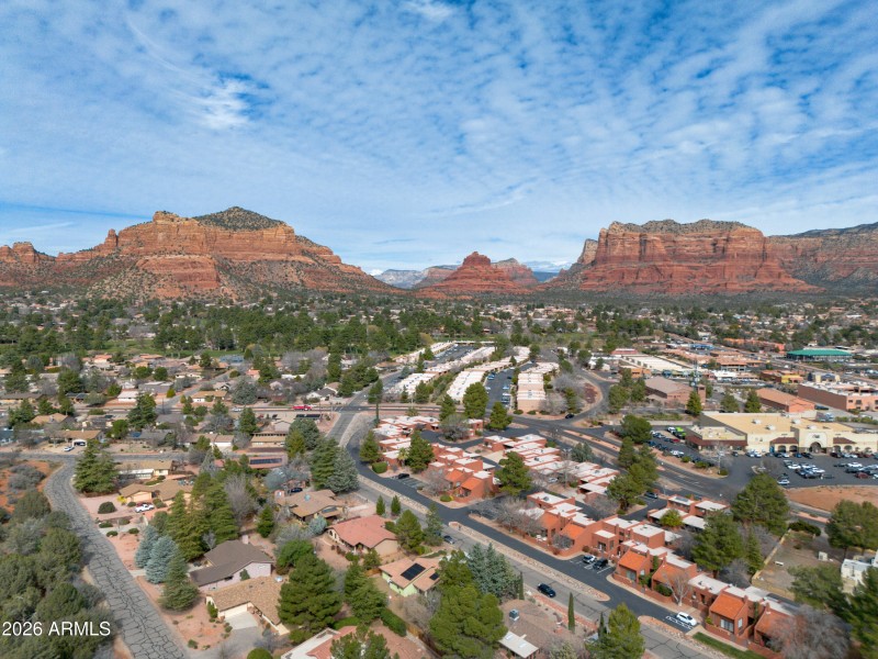 100_Rain_Trail_Rd-42