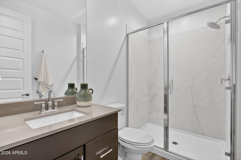 27-web-or-mls-609953 Dutchman Dr