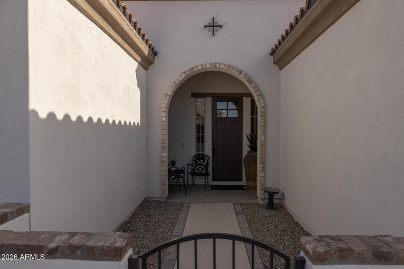 4)FRONT OF HOME