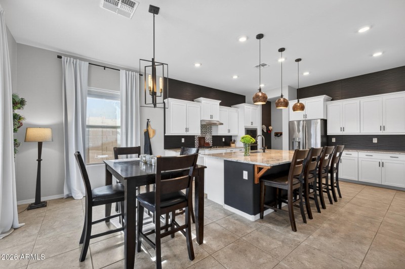 13)KITCHEN