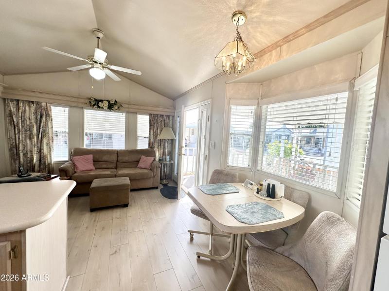 DINING NOOK