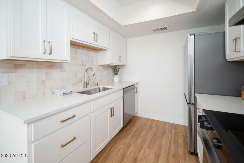 10_Kitchen_02