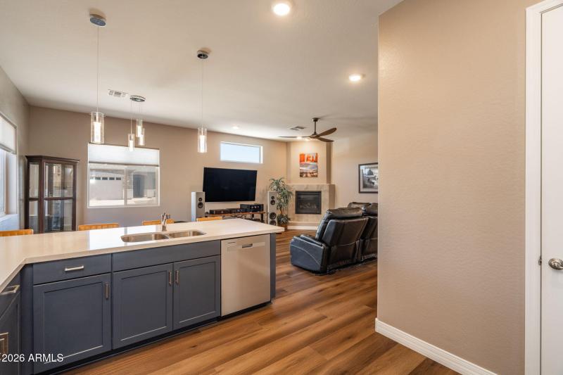 21-web-or-mls-6320-e-walden-wy