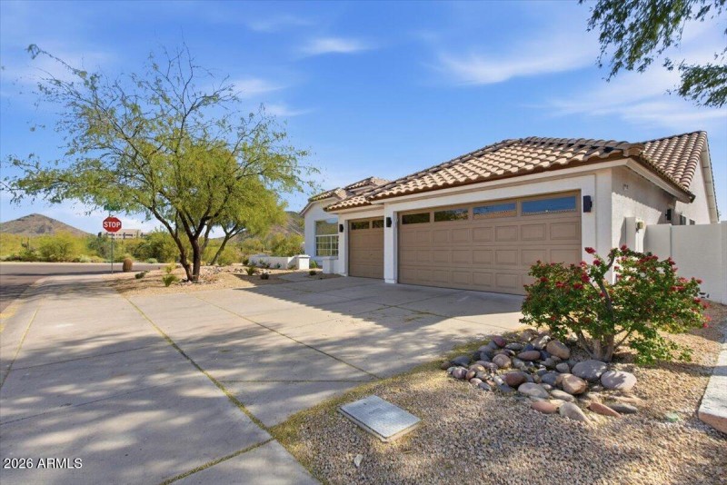 01-12955 E Sahuaro Dr