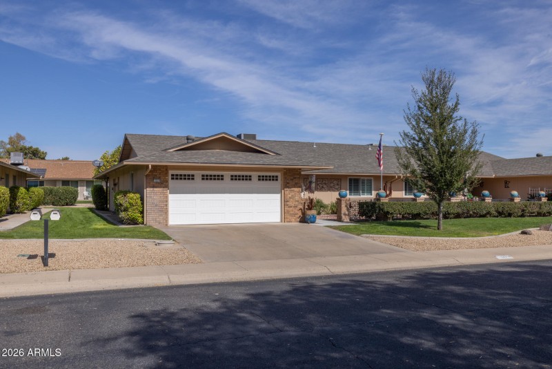 3)FRONT OF HOME