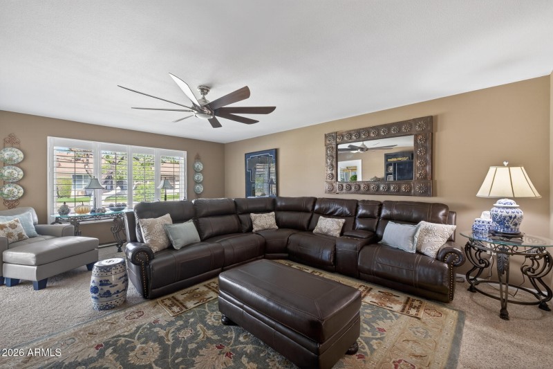 7)FORMAL LIVING