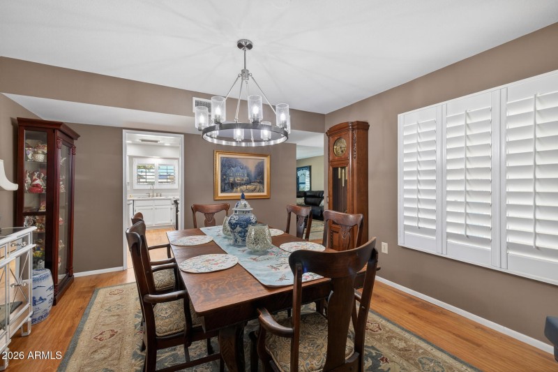 13)FORMAL DINING