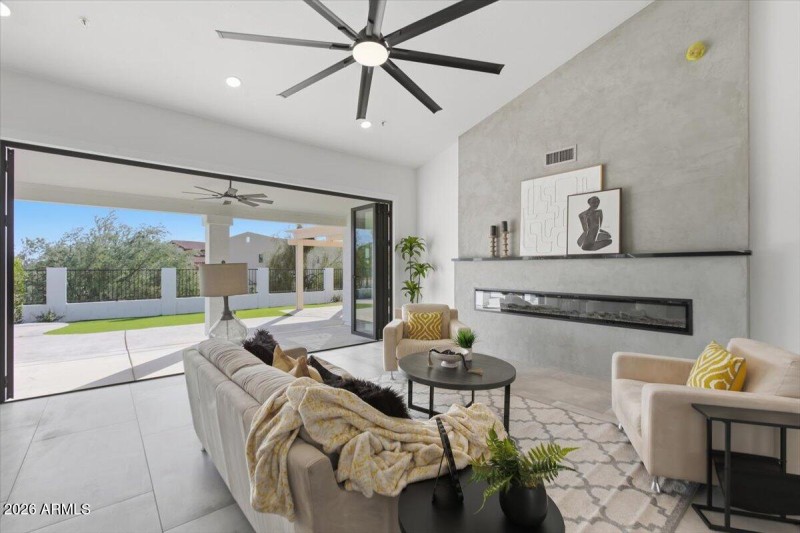 23-12955 E Sahuaro Dr