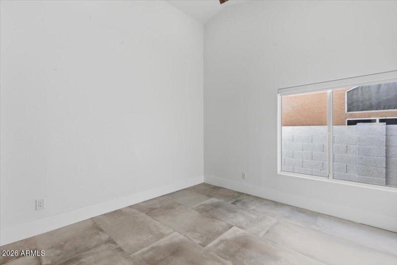 33-12955 E Sahuaro Dr