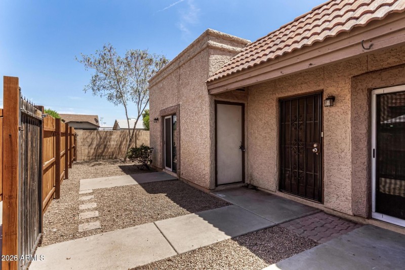 704-n-4th-st-avondale-az-unit-2-3