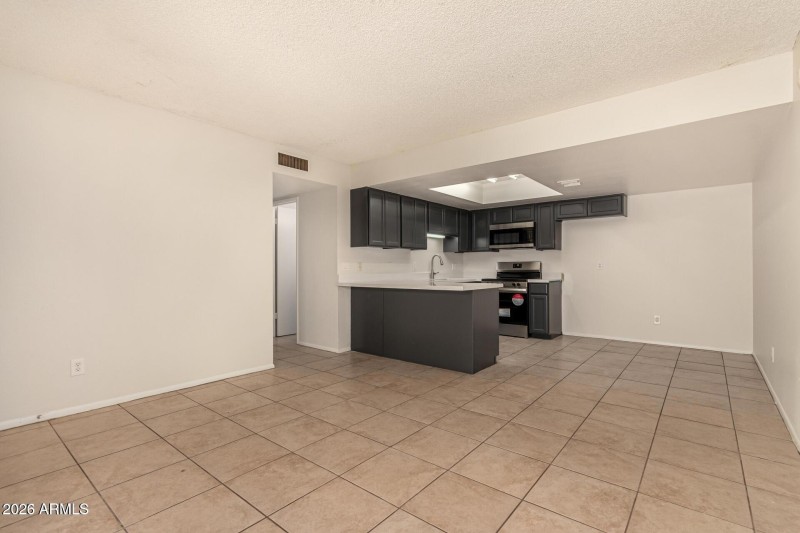 704-n-4th-st-avondale-az-unit-2-5