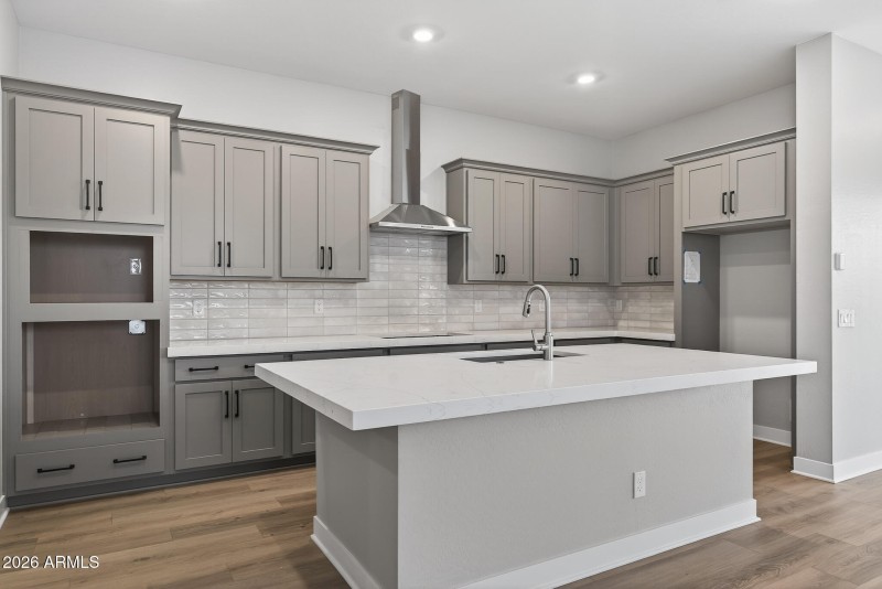 8) KITCHEN