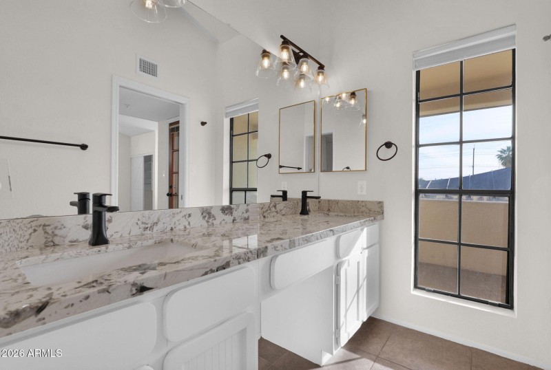 13-web-or-mls-P1493081