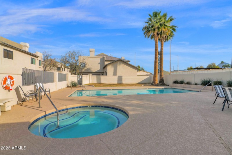 42-web-or-mls-P1493122