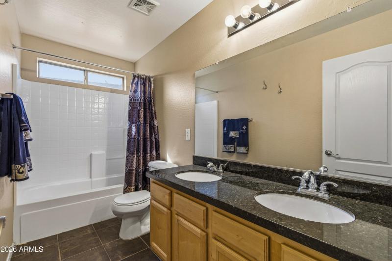 35834 W Cartegna Ln-28