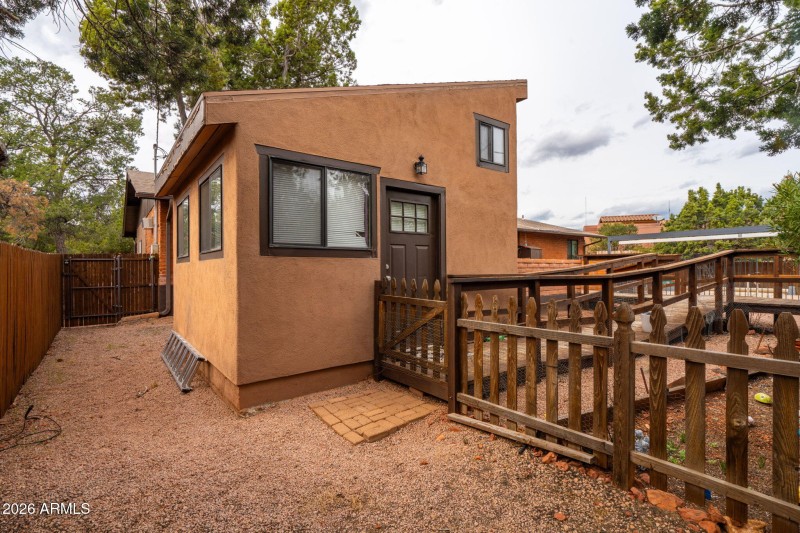 23-web-or-mls-80-juniper-dr