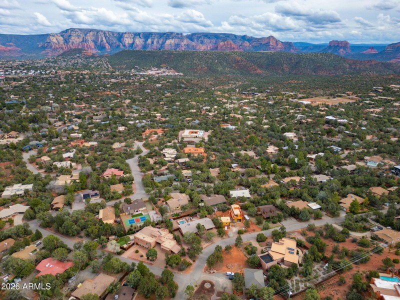 11-web-or-mls-80-juniper-dr
