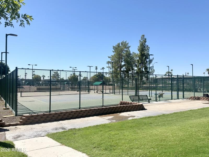TENNIS