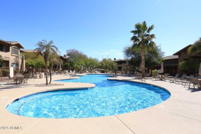 Mirage Crossing-Community Pool