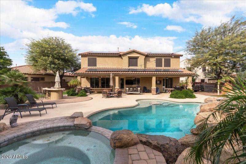 Pool & Hot Tub