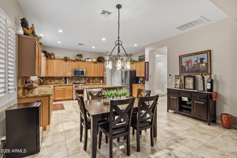 Dinette/Breakfast Nook