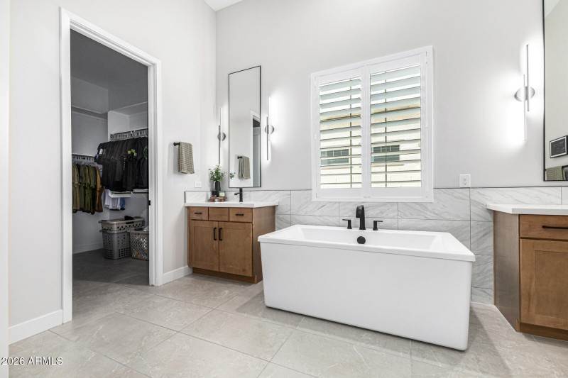 Primary Bathroom 6