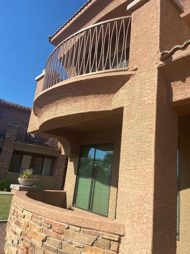 36th Ave front view