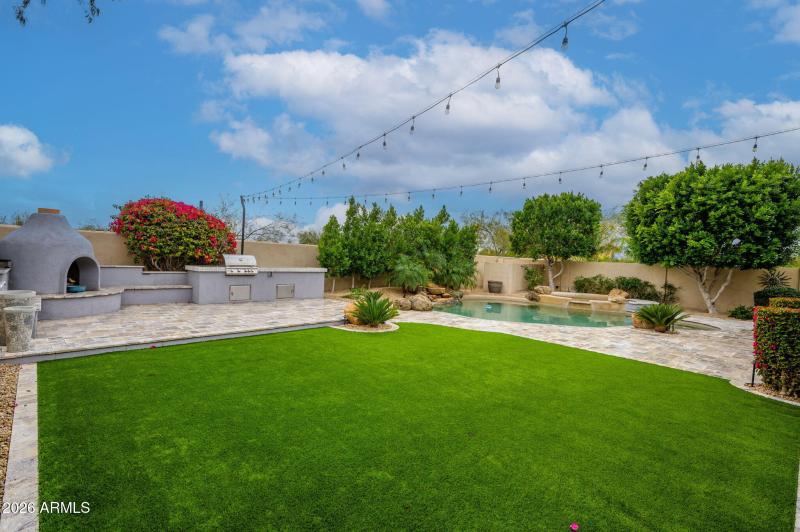 4-web-or-mls-Nestling-4