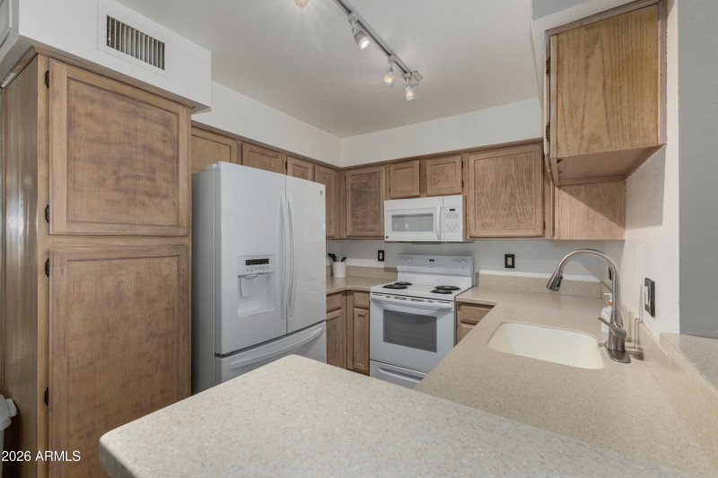 Kitchen 3 - Via Linda