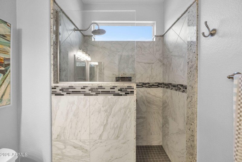 Walk-In Shower Rockwood Way