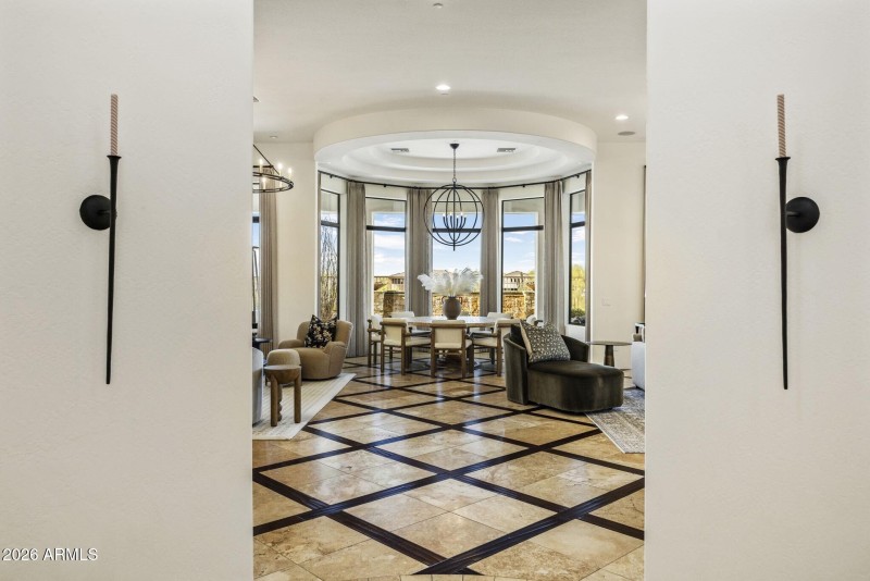 005_Front Entry