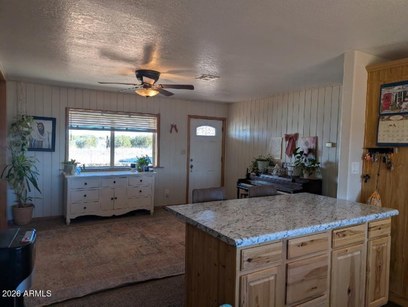 Breakfast Bar/Living Room
