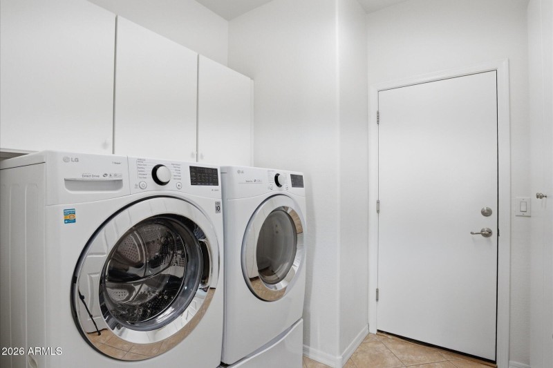 1st Floor Laundry Rm