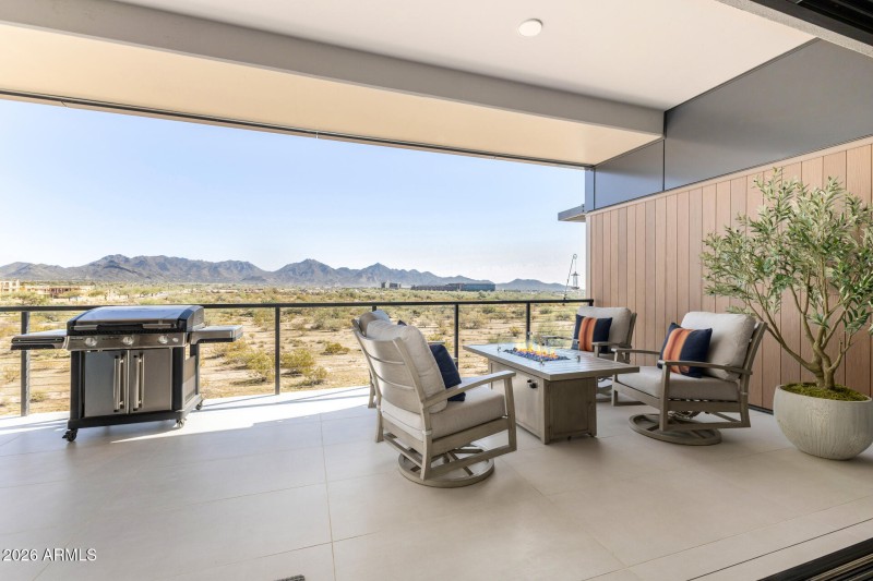 outdoor patio with BBQ