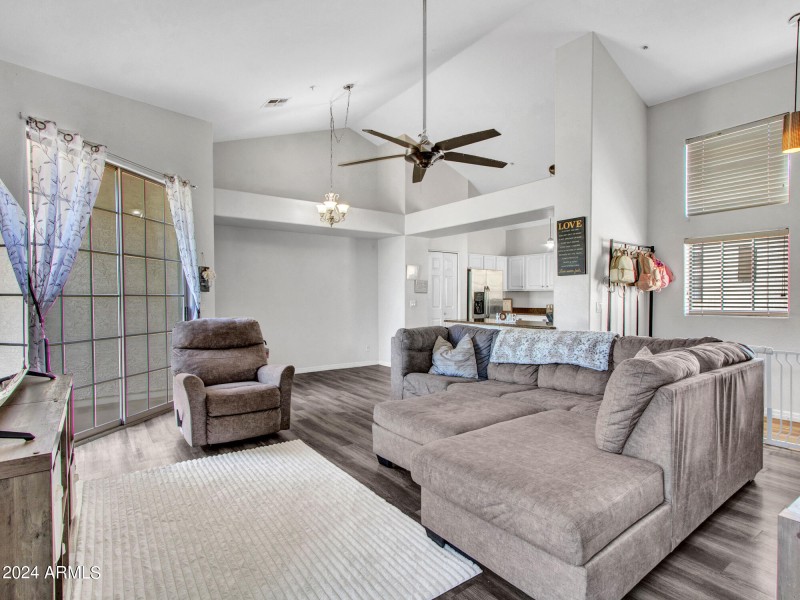 04-Living room (2)