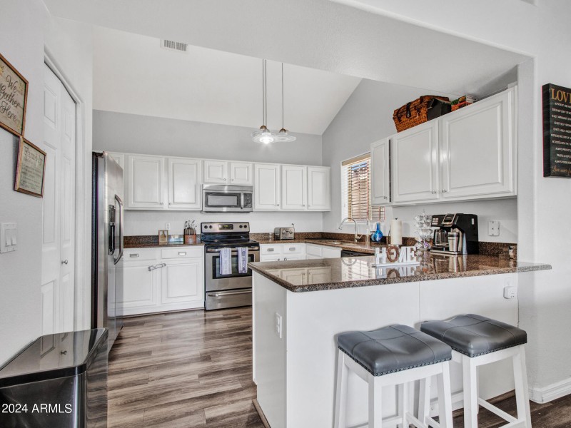 07-Kitchen (1)
