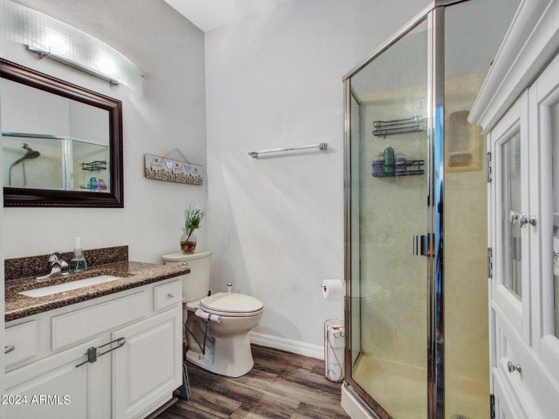 11-Hall bath