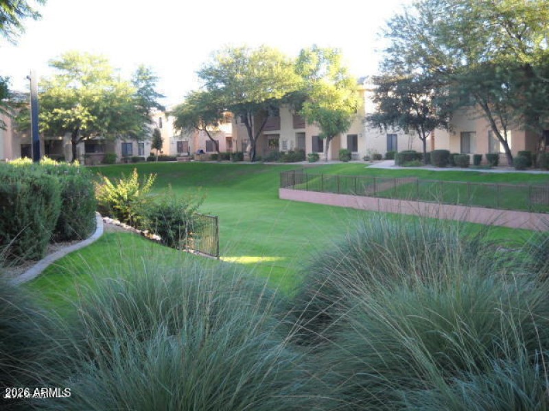 10030 W INDIAN SCHOOL 253.jpg 9
