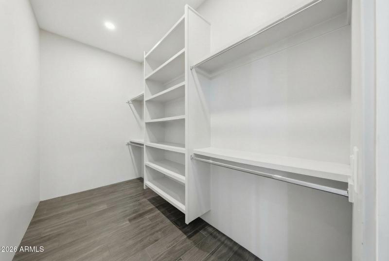 Master closet size