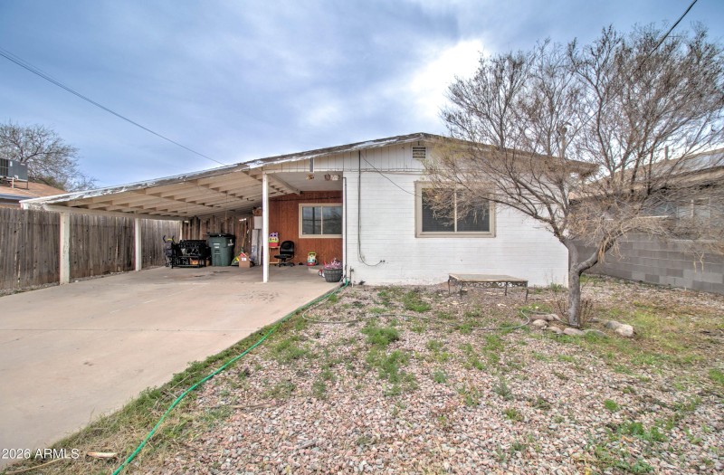 317 W 1st Ave-3