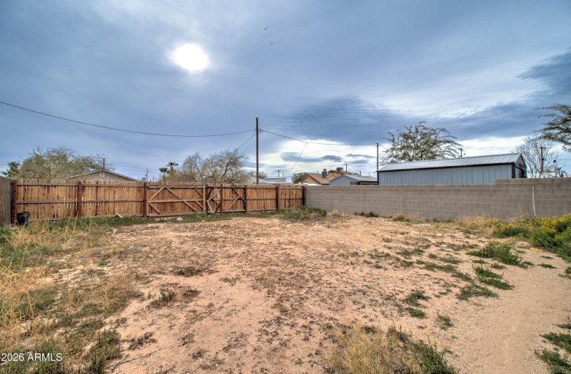 317 W 1st Ave-9
