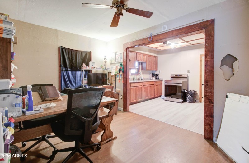 317 W 1st Ave-16