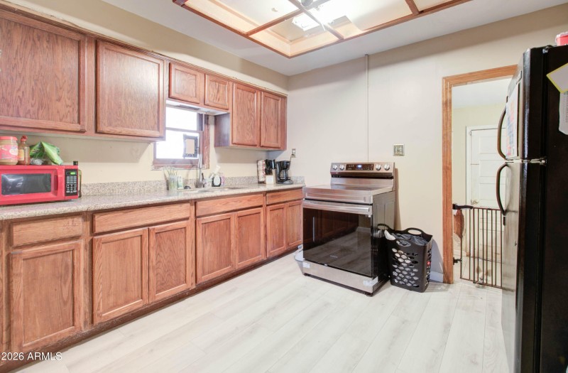 317 W 1st Ave-17