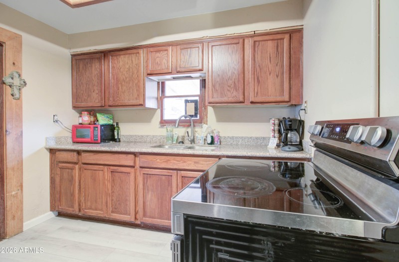317 W 1st Ave-19