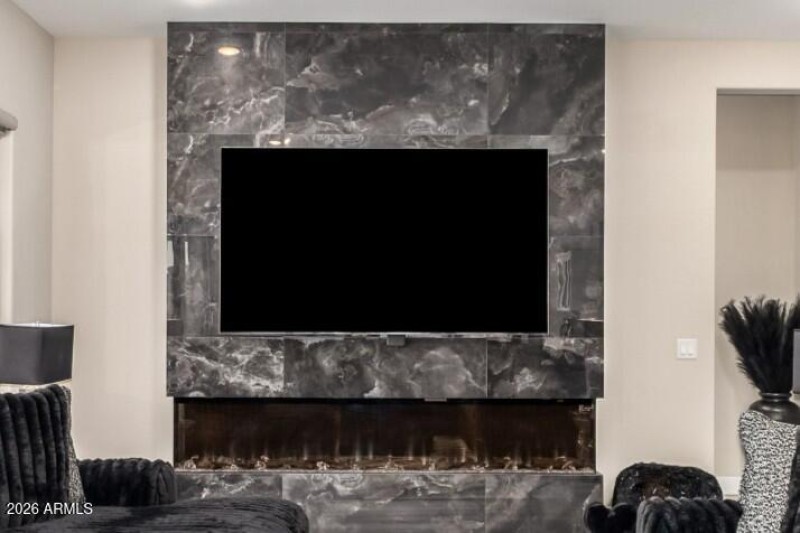 09 - Sapium fireplace