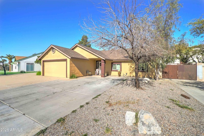 10002 W Mariposa St-3