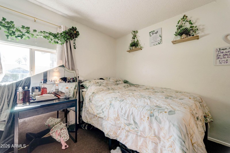 10002 W Mariposa St-19